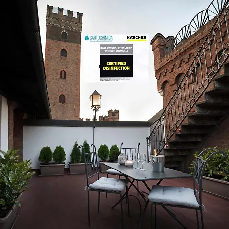 Castello Medici Del Vascello * Asti