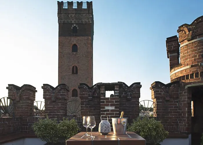 Castello Medici Del Vascello Asti
